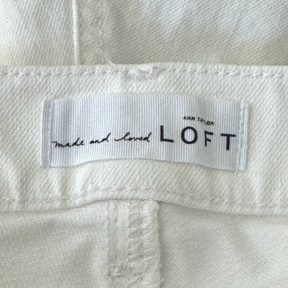 LOFT Size 28/6 Alabaster (White) Straight Cropped 5 Pocket Frayed Hem Jeans - Picture 6 of 9